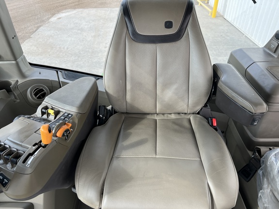 https://photos.machinefinder.com/18/9777818/61527131_large_22452.jpg