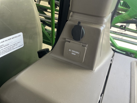https://photos.machinefinder.com/26/11566526/79199858_large_64700.jpg