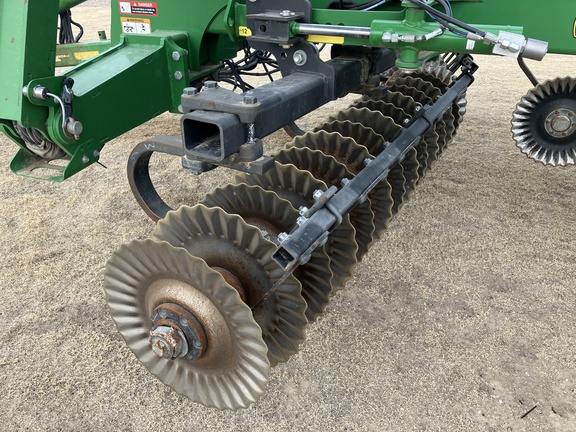 https://photos.machinefinder.com/99/11486299/77602318_large_25893.jpg