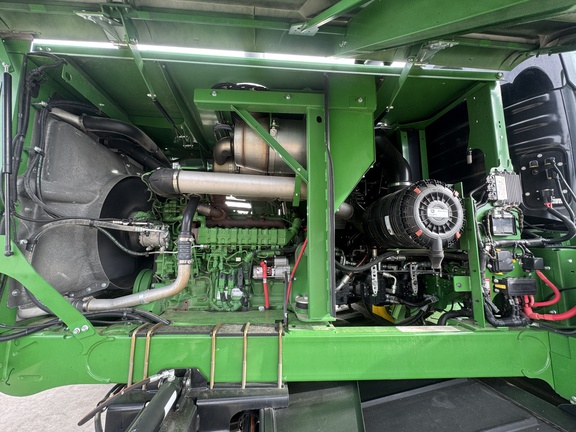 https://photos.machinefinder.com/03/10761003/71261010_large_80252.jpg