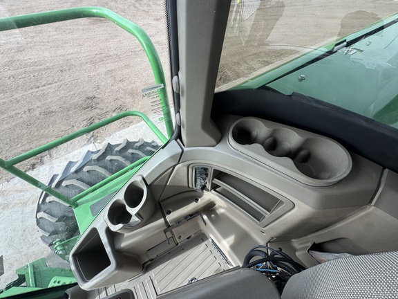 https://photos.machinefinder.com/03/10761003/71260788_large_92826.jpg