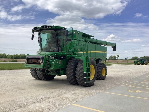 2024 John Deere S780