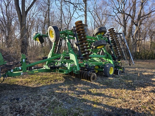 2023 John Deere 2660VT